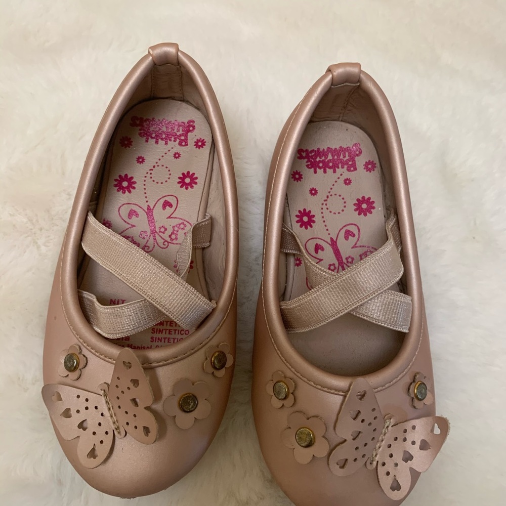 Golden butterfly girl flats size 5 Toddler